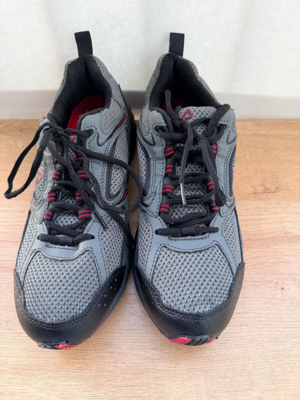 Fila Memory Foam Coolmax Athletic Sneakers Gray Red Men’s Size 9.5 - Picture 8 of 15